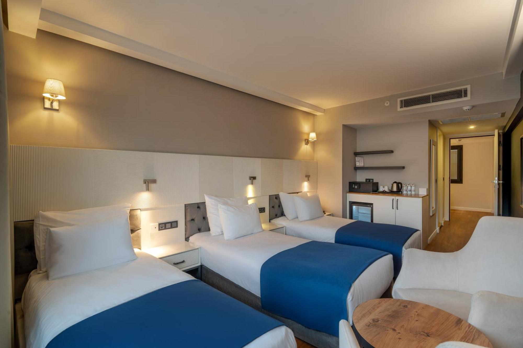 Mitte Port Otel 4*